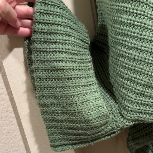 Indigo Luna Sage Green Women's Tuula Poncho - Picture 5 of 6